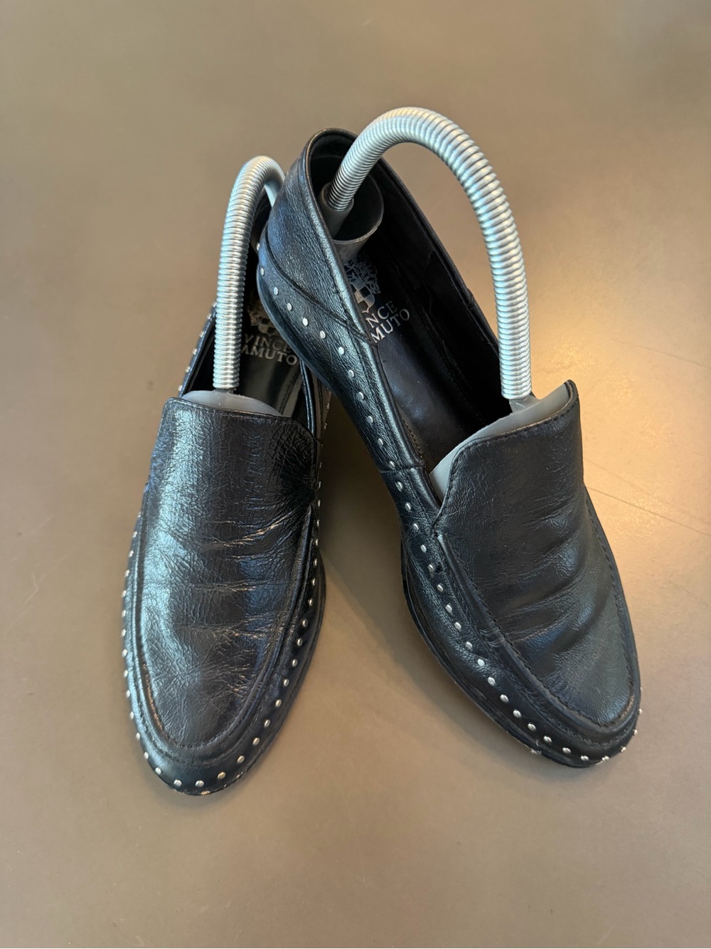 Vince Camuto Women’s Black Studded Leather Slip-On Dress Shoes Size 8M